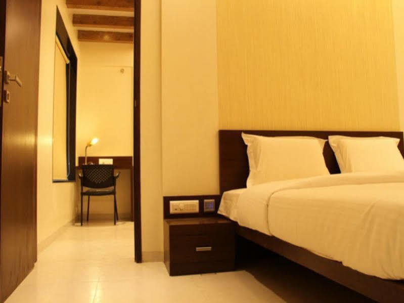 Eco Inn Pune Exterior photo